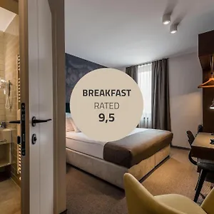 Mrak Hotel