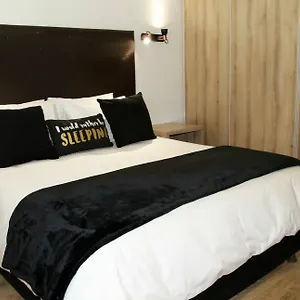 4* Hotel 205 New Cumberland